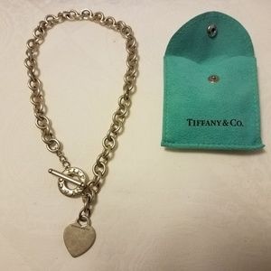 Tiffany's toggle necklace